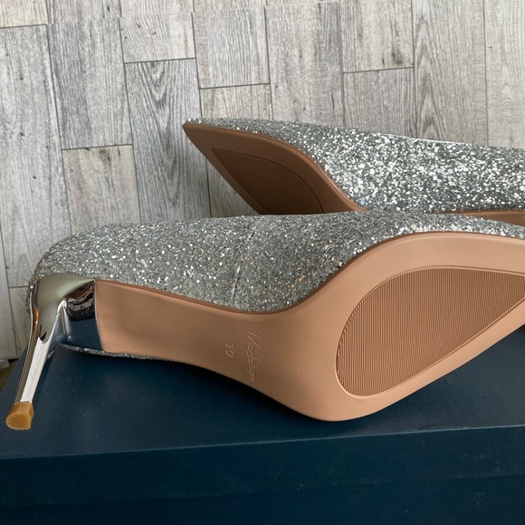 Modatope Classic Sparkly Silver Pump Heels - Picture 3 of 8